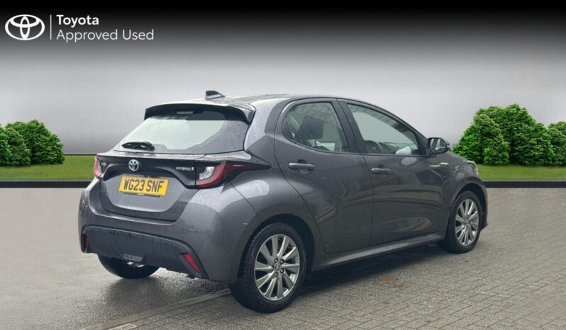 Used Toyota Yaris 1.5 VVT-h Icon E-CVT Euro 6 (s/s) 5dr full