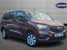 Used Vauxhall Combo Life 1.2 Turbo SE XL MPV Auto Euro 6 (s/s) 5dr (7 Seat)