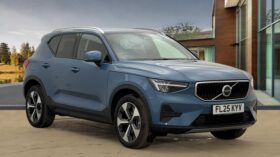 Used Volvo XC40 Core, B3 Mild hybrid, Petrol