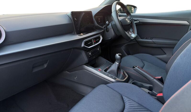 Used SEAT Arona 1.0 TSI 115 FR Black Edition 5dr full