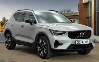 Used Volvo XC40 Ultra, B4 Mild hybrid, Petrol, Dark