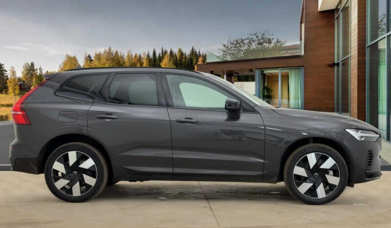 Used Volvo XC60 Ultra, T8 AWD Plug-in hybrid, Electric/Petrol, Dark full