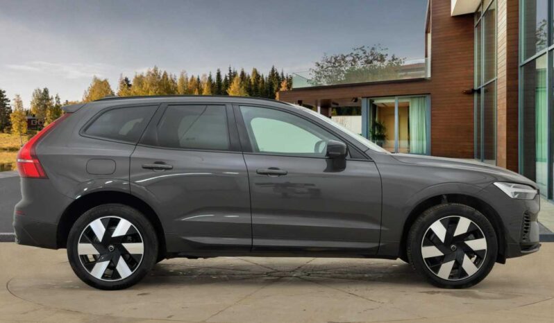 Used Volvo XC60 Ultra, T8 AWD Plug-in hybrid, Electric/Petrol, Dark full