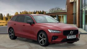 Used Volvo V60 Ultra, B4 Mild hybrid, Petrol, Dark
