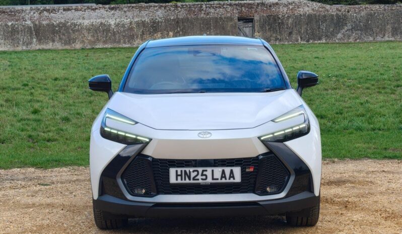 Used Toyota CHR 2.0 VVT 13.6kWh GR SPORT CVT Euro 6 (s/s) 5dr full