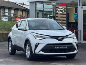 Used Toyota CHR 1.8 VVT-h GPF Icon SUV 5dr Petrol Hybrid CVT Euro 6 (s/s) (122 ps)