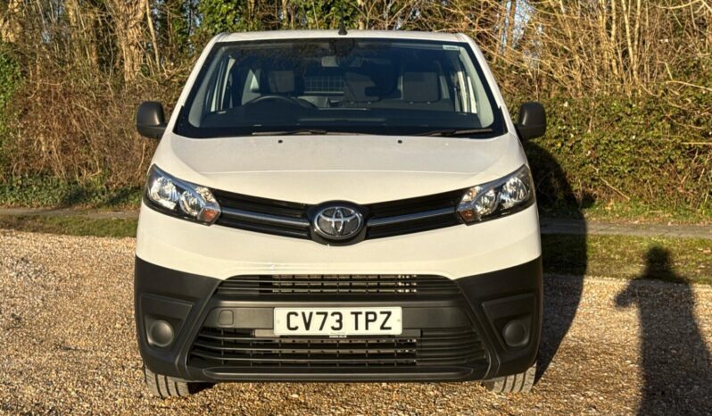 Used Toyota Proace 1.5D Icon Medium Panel Van 6dr Diesel Manual MWB Euro 6 (s/s) (120 bhp) full