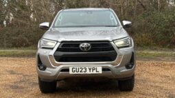 Used Toyota Hi-Lux 2.8 D-4D Invincible Pickup Double Cab 4dr Diesel Auto 4WD Euro 6 (s/s) (204 ps) full