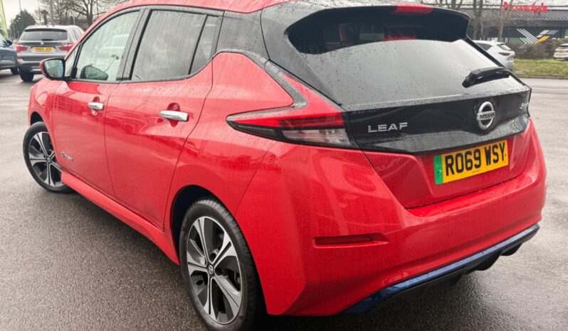 Used Nissan LEAF 40kWh Tekna Auto 5dr full