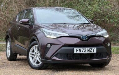 Used Toyota CHR 1.8 VVT-h GPF Icon SUV 5dr Petrol Hybrid CVT Euro 6 (s/s) (122 ps)