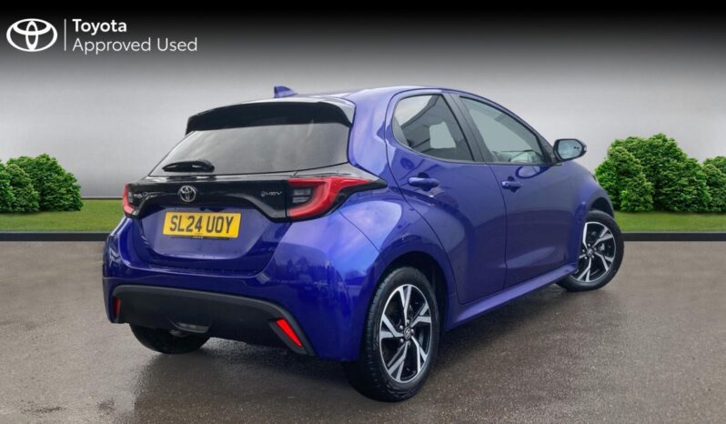 Used Toyota Yaris 1.5 VVT-h Design E-CVT Euro 6 (s/s) 5dr full