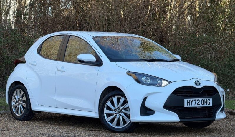 Used Toyota Yaris 1.5 VVT-h Icon Hatchback 5dr Petrol Hybrid E-CVT Euro 6 (s/s) (116 ps) full