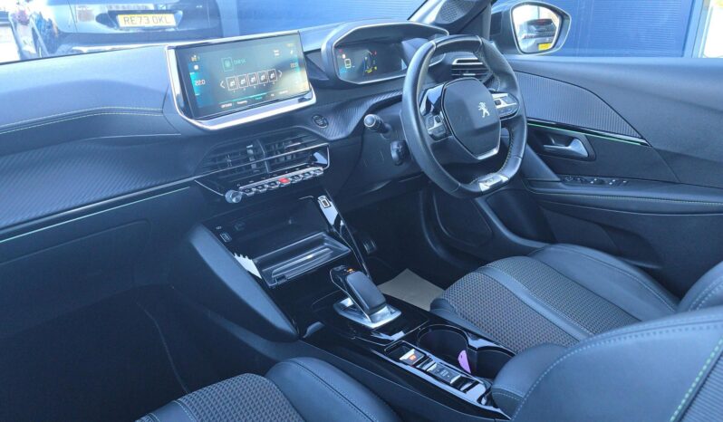 Used Peugeot 208 50kWh GT Auto 5dr full
