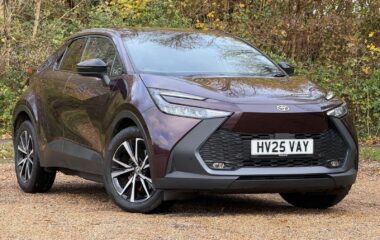 Used Toyota CHR 2.0 VVT 13.6kWh Design SUV 5dr Petrol Plug-in Hybrid CVT Euro 6 (s/s) (223 ps)