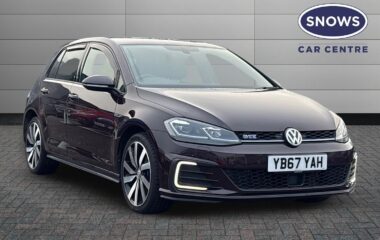 Used Volkswagen Golf 1.4 TSI 8.7kWh GTE Advance DSG Euro 6 (s/s) 5dr