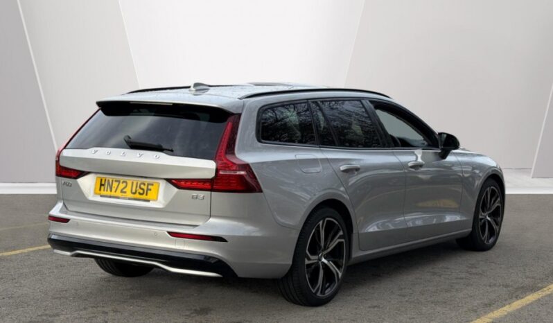 Used Volvo V60 Plus, B3 mild hybrid, Petrol, Dark full