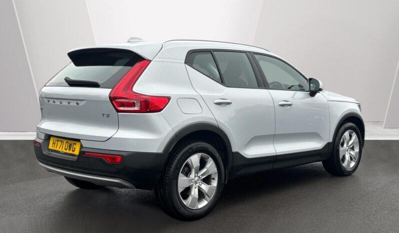 Used Volvo XC40 Momentum, T3 Automatic full