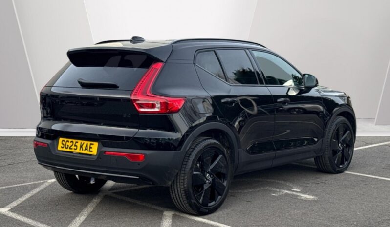Used Volvo XC40 Black Edition Plus, B4 Mild hybrid, Petrol full