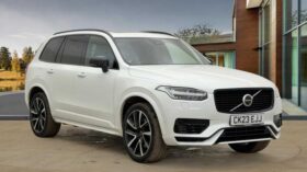 Used Volvo XC90 Recharge Ultimate, T8 AWD plug-in hybrid, Electric/Petrol, Dark, 7 Seats