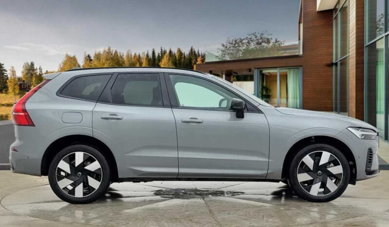 Used Volvo XC60 Ultra, T8 AWD Plug-in hybrid, Electric/Petrol, Dark full