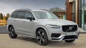 Used Volvo XC90 Recharge Ultimate, T8 AWD plug-in hybrid, Electric/Petrol, Dark, 7 Seats
