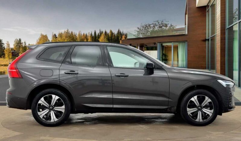 Used Volvo XC60 Plus, T6 AWD Plug-in hybrid, Electric/Petrol, Dark full