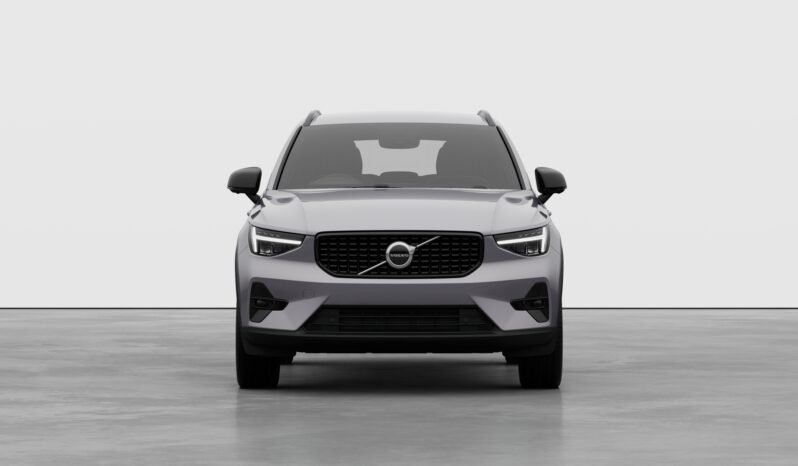 Used Volvo XC40 Plus full