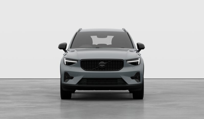 Used Volvo XC40 Plus Pro full
