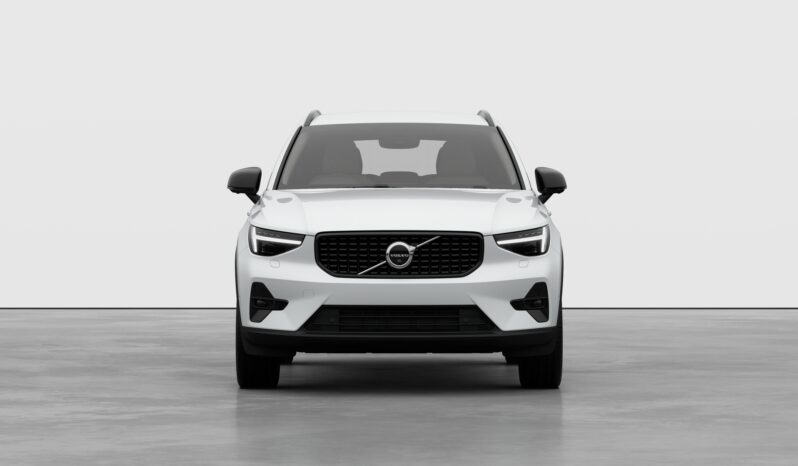 Used Volvo XC40 Plus Pro full