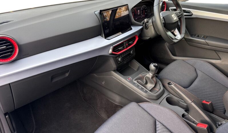 Used SEAT Ibiza 1.0 TSI 115 FR Black Edition 5dr full