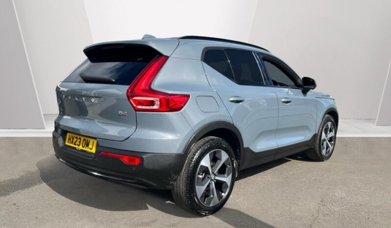 Used Volvo XC40 Ultimate, B4 mild hybrid, Petrol, Dark full