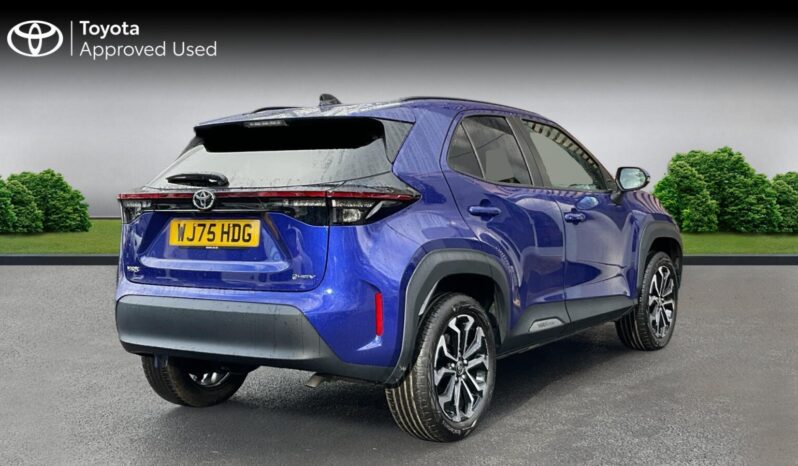 Used Toyota Yaris Cross 1.5 VVT-h Design E-CVT Euro 6 (s/s) 5dr full