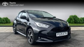 Used Toyota Yaris 1.5 VVT-h Design E-CVT Euro 6 (s/s) 5dr