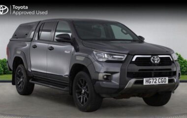 Used Toyota Hi-Lux 2.8 D-4D Invincible X Pickup Double Cab 4dr Diesel Auto 4WD Euro 6 (s/s) (204 ps)