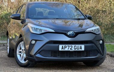 Used Toyota CHR 1.8 VVT-h GPF Icon SUV 5dr Petrol Hybrid CVT Euro 6 (s/s) (122 ps)