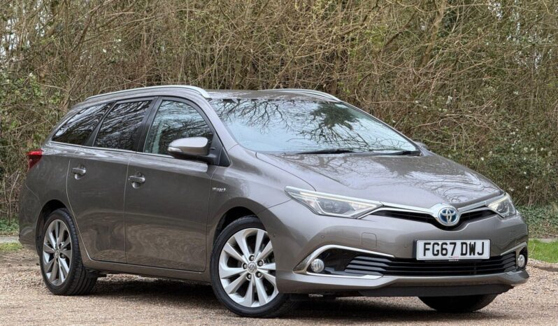 Used Toyota Auris 1.8 VVT-h Excel Touring Sports 5dr Petrol Hybrid CVT Euro 6 (s/s) (Safety Sense) (136 ps) full