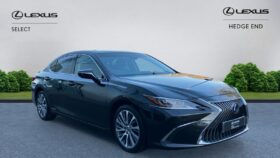 Used Lexus ES 2.5 300h Saloon 4dr Petrol Hybrid E-CVT Euro 6 (s/s) (218 ps)