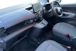 Used Vauxhall Combo Life 52kWh Ultimate XL MPV Auto 5dr (7.4kW Charger) full