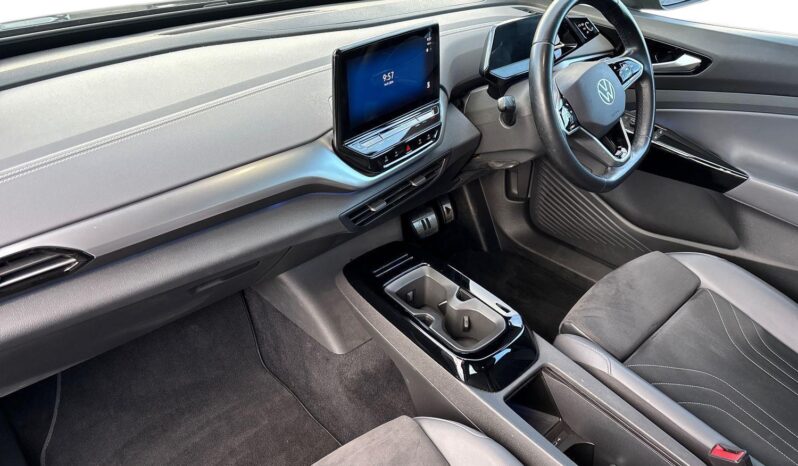 Used Volkswagen ID.4 Pure 52kWh Life Auto 5dr full