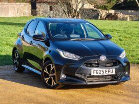 Used Toyota Yaris 1.5 VVT-h Design E-CVT Euro 6 (s/s) 5dr