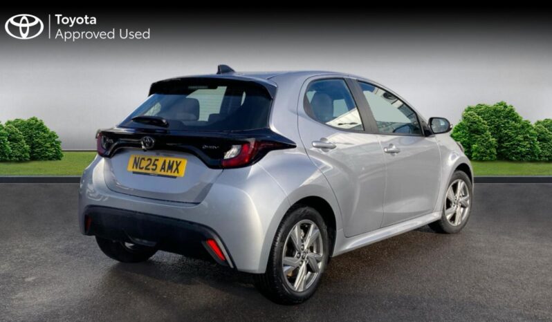 Used Toyota Yaris 1.5 VVT-h Icon E-CVT Euro 6 (s/s) 5dr full