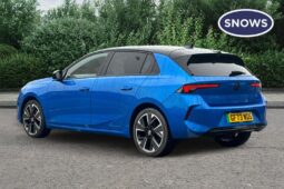 Used Vauxhall Astra 54kWh Ultimate Auto 5dr full