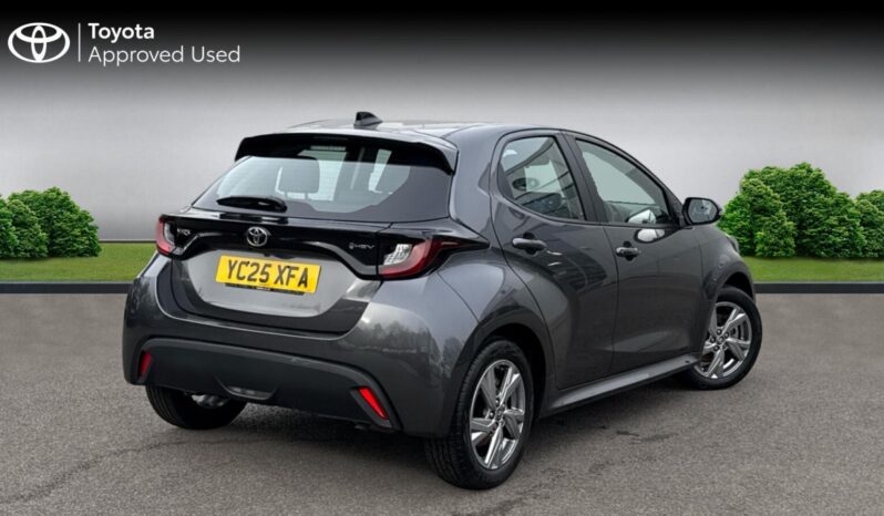 Used Toyota Yaris 1.5 VVT-h Icon E-CVT Euro 6 (s/s) 5dr full