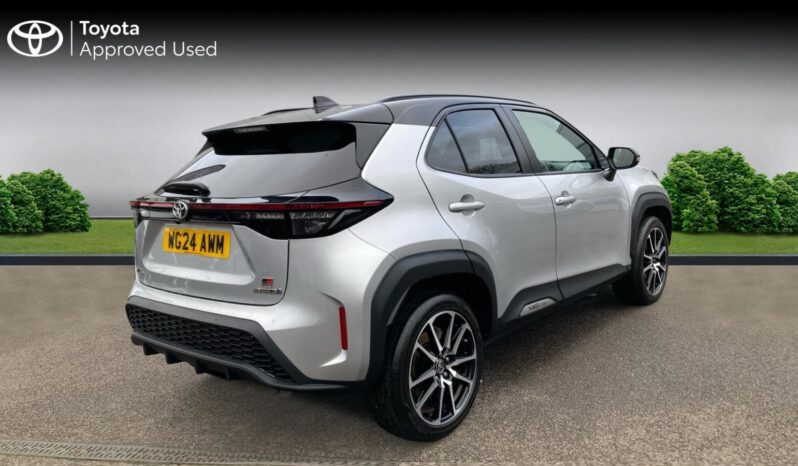 Used Toyota Yaris Cross 1.5 VVT-h GR SPORT E-CVT Euro 6 (s/s) 5dr full