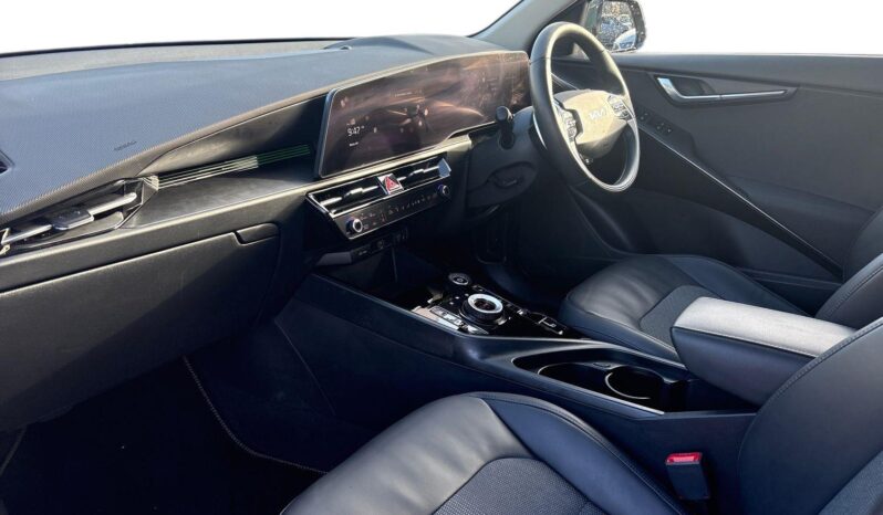 Used Kia Niro 64.8 kWh 3 full