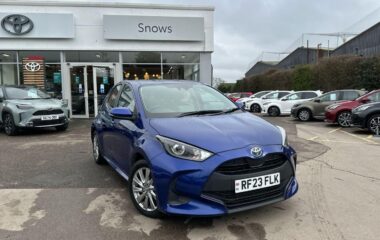 Used Toyota Yaris 1.5 VVT-h Icon Hatchback 5dr Petrol Hybrid E-CVT Euro 6 (s/s) (116 ps)