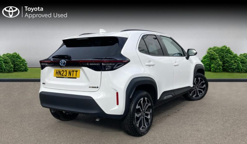 Used Toyota Yaris Cross 1.5 VVT-h Design E-CVT Euro 6 (s/s) 5dr full