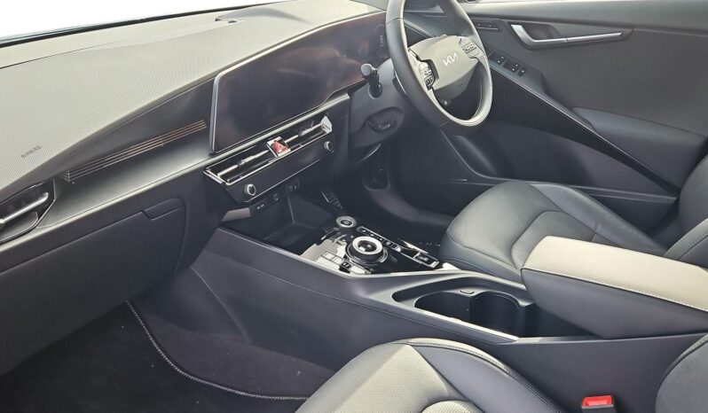 Used Kia Niro 64.8kWh 4 Auto 5dr full