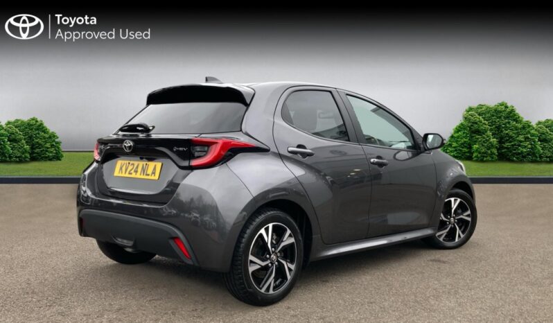 Used Toyota Yaris 1.5 VVT-h Design E-CVT Euro 6 (s/s) 5dr full