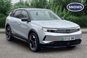 Used Vauxhall Grandland 73kWh Ultimate Auto 5dr